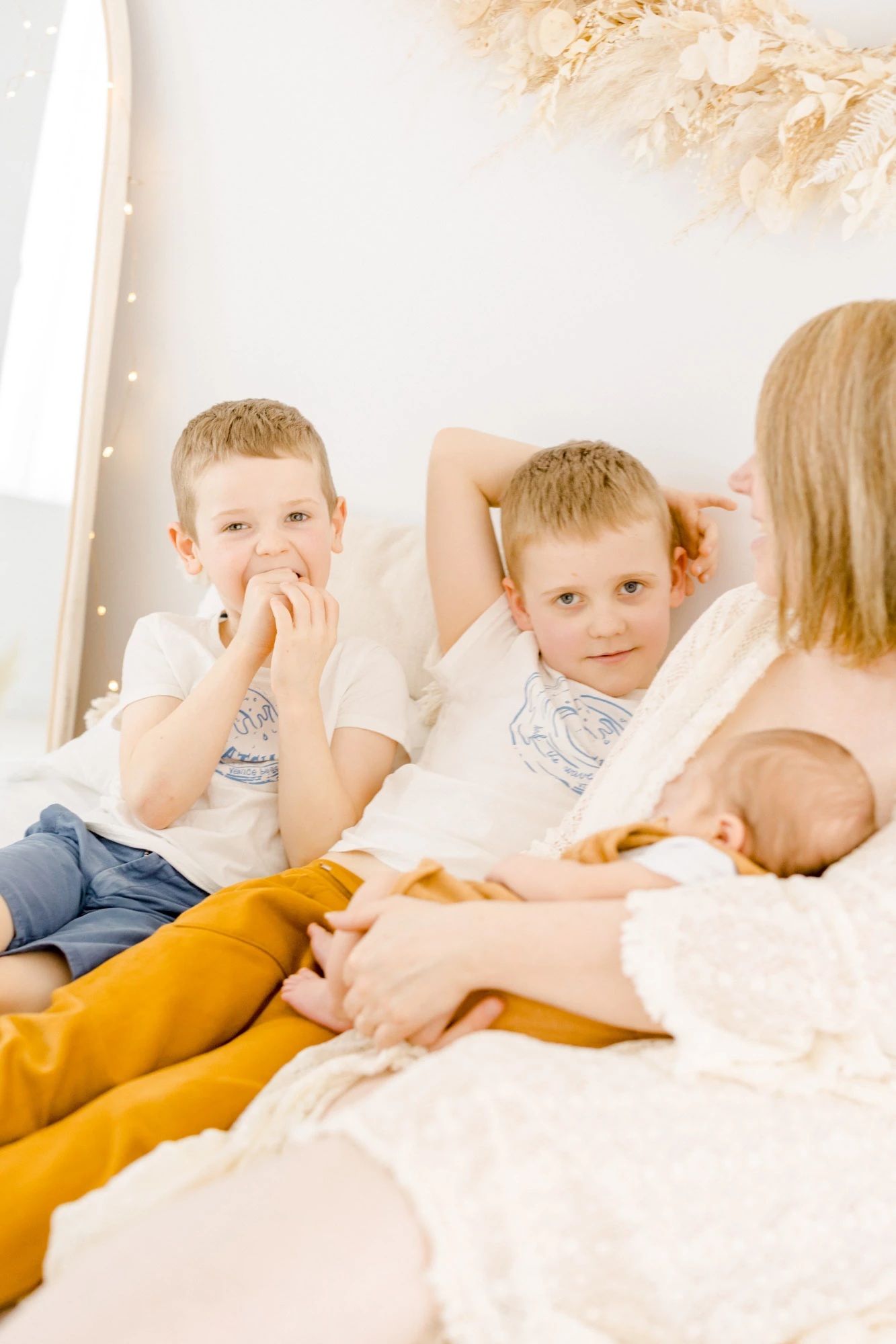 bonheur enfant beige rose marron